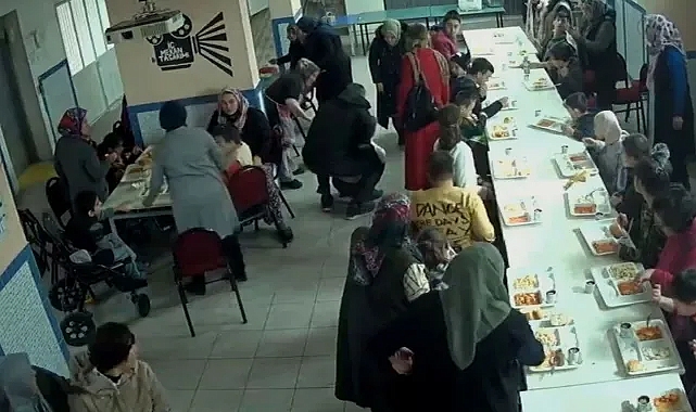 Heimlich manevrası yine hayat kurtardı!