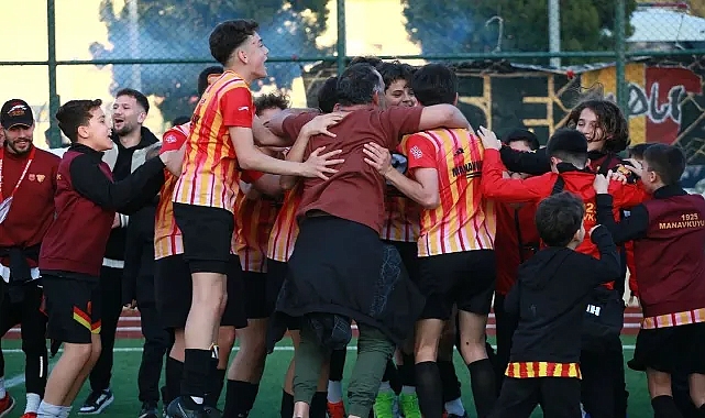 Manavkuyu 1925 İzmir'de U14'te namağlup şampiyon