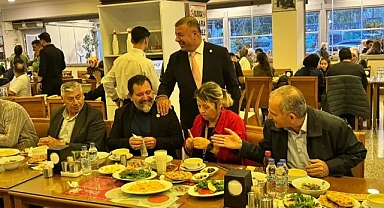 Latif Aydemir’den Bayraklı ve Gültepe mahalle muhtarları ile keyifli iftar