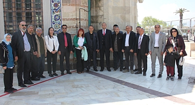 Aksaçlılar Derneği, Alparslan Türkeş ve Muhsin Yazıcıoğlu'nun Anısına İzmir'de Mevlit Programı Düzenledi