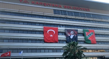 Karşıyaka'da Siyasi Sürpriz: CHP'li Meclis Üyesi Komisyonlardan İstifa Etti!