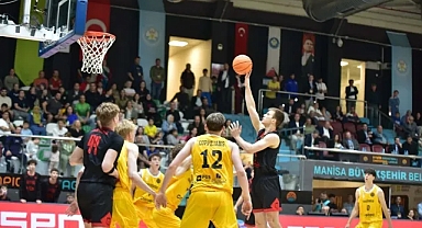 Manisa'da Gençler Basketbol Şampiyonlar Ligi heyecanı yaşandı