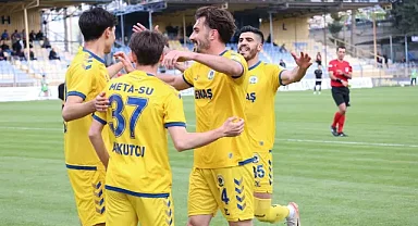 Menemen FK 3'te 3 peşinde