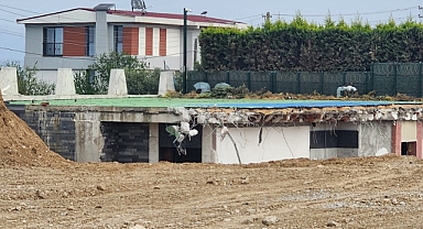 Narlıdere Belediyesi’nden Skandal Uygulama: “Yıkıldı” Dediler, Binalar Hâlâ Ayakta! 