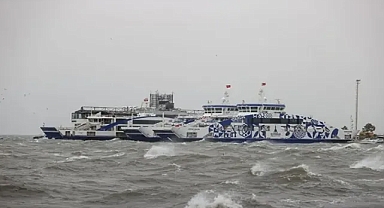 İzmir'de vapur seferleri iptal