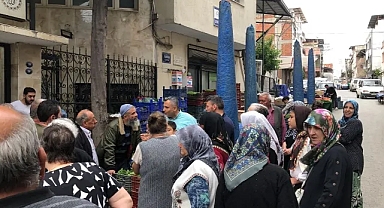 Levent Pazaryeri üç hafta sonra kuruldu: Tartışmalı açılış!