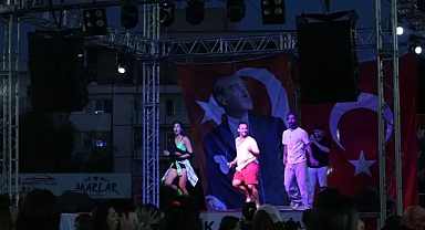 Dansın ve müziğin kalbi Çiğli’de attı