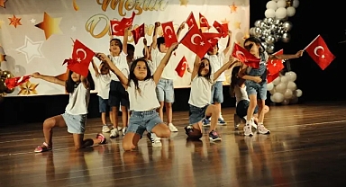 Karşıyakalı miniklerin mezuniyet coşkusu