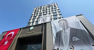 Manisa başkanını uğurladı: Gözyaşları sel oldu