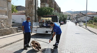 Selçuk'ta ilaçlama seferberliği