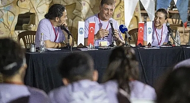 Başkan Tugay: Belediyeler kuru siyaset yapılan yerler değil