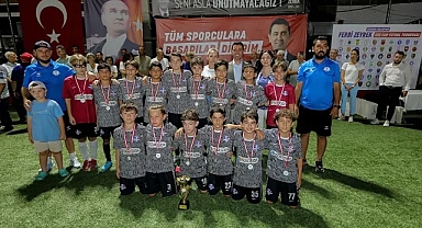 ‘Ferdi Zeyrek’ anısına düzenlendi... U-12 Cup'ta şampiyon çocuklar!