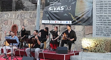 Madımak Katliamında hayatını kaybedenler Karabağlar’da anıldı