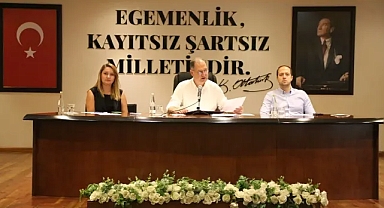 Selçuk Meclisi'nde AK Parti'den 'yatırım' tepkisi