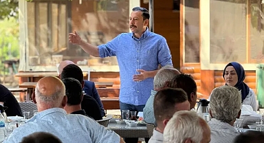 AK Partili Kaya'dan Başkan Tugay'a 'çöp' çıkışı: Top çevirmeyi bıraksın!