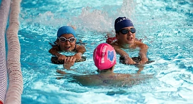 Sporium’da yüzme dersleri başladı